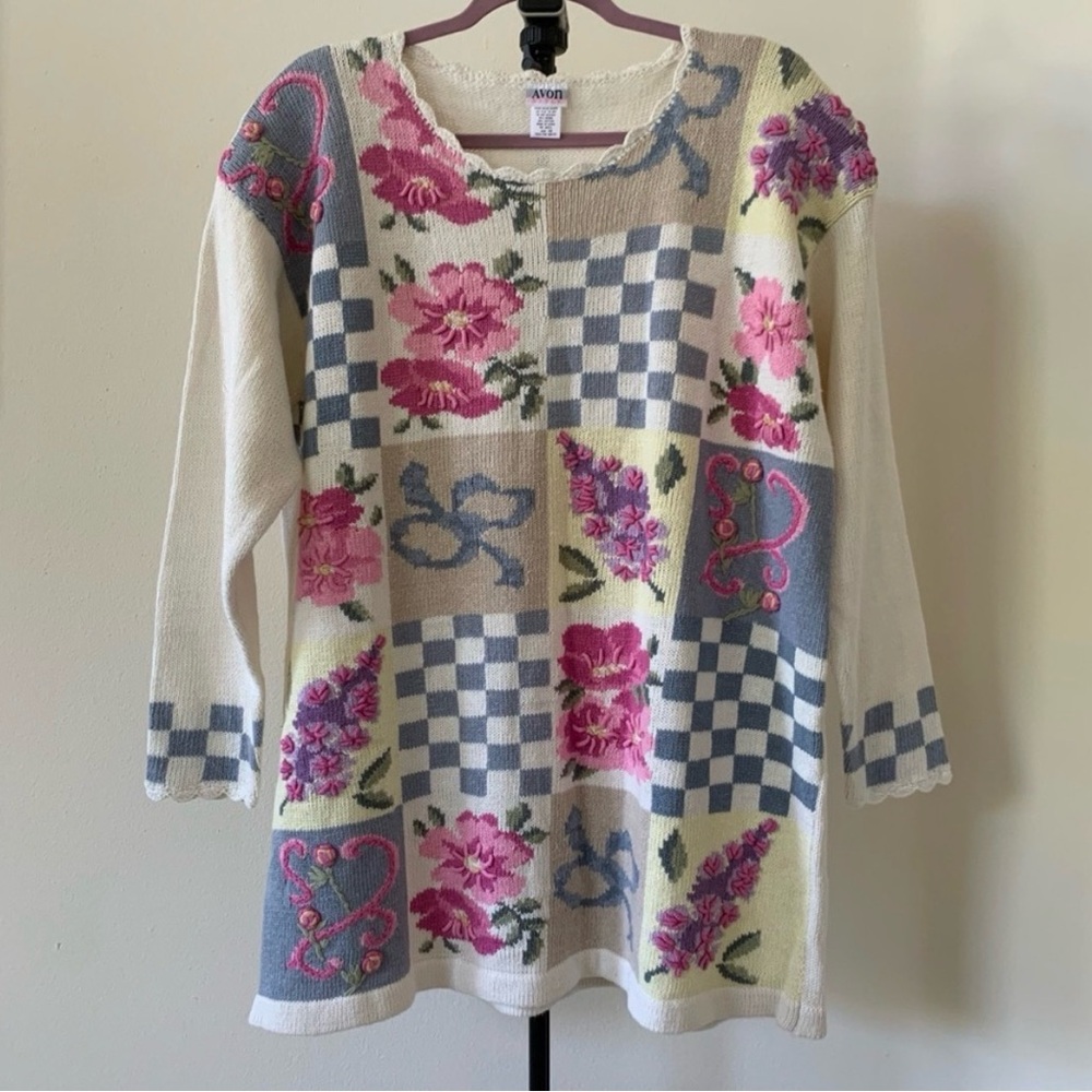 Oversized Flowers Checkers and Bows Vintage 90s Chunky Pullover Sweater